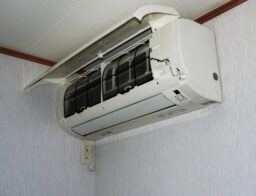エアコンのガスチャージ