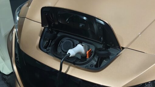 EV車の充電器を設置